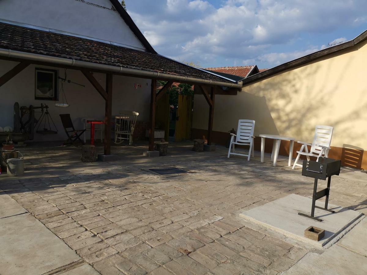 Harsfak Villa Mezokovacshaza Exteriör bild