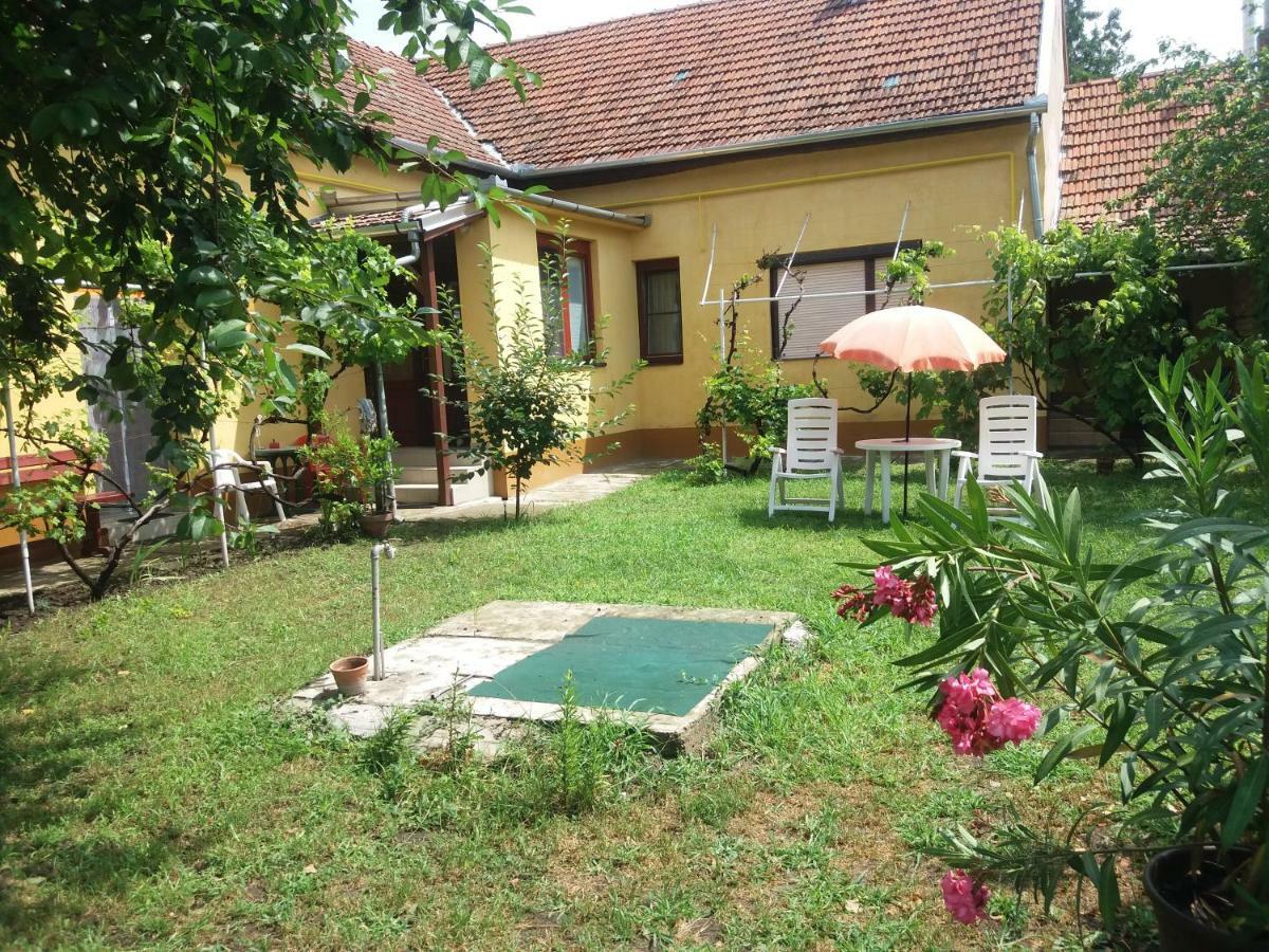 Harsfak Villa Mezokovacshaza Exteriör bild
